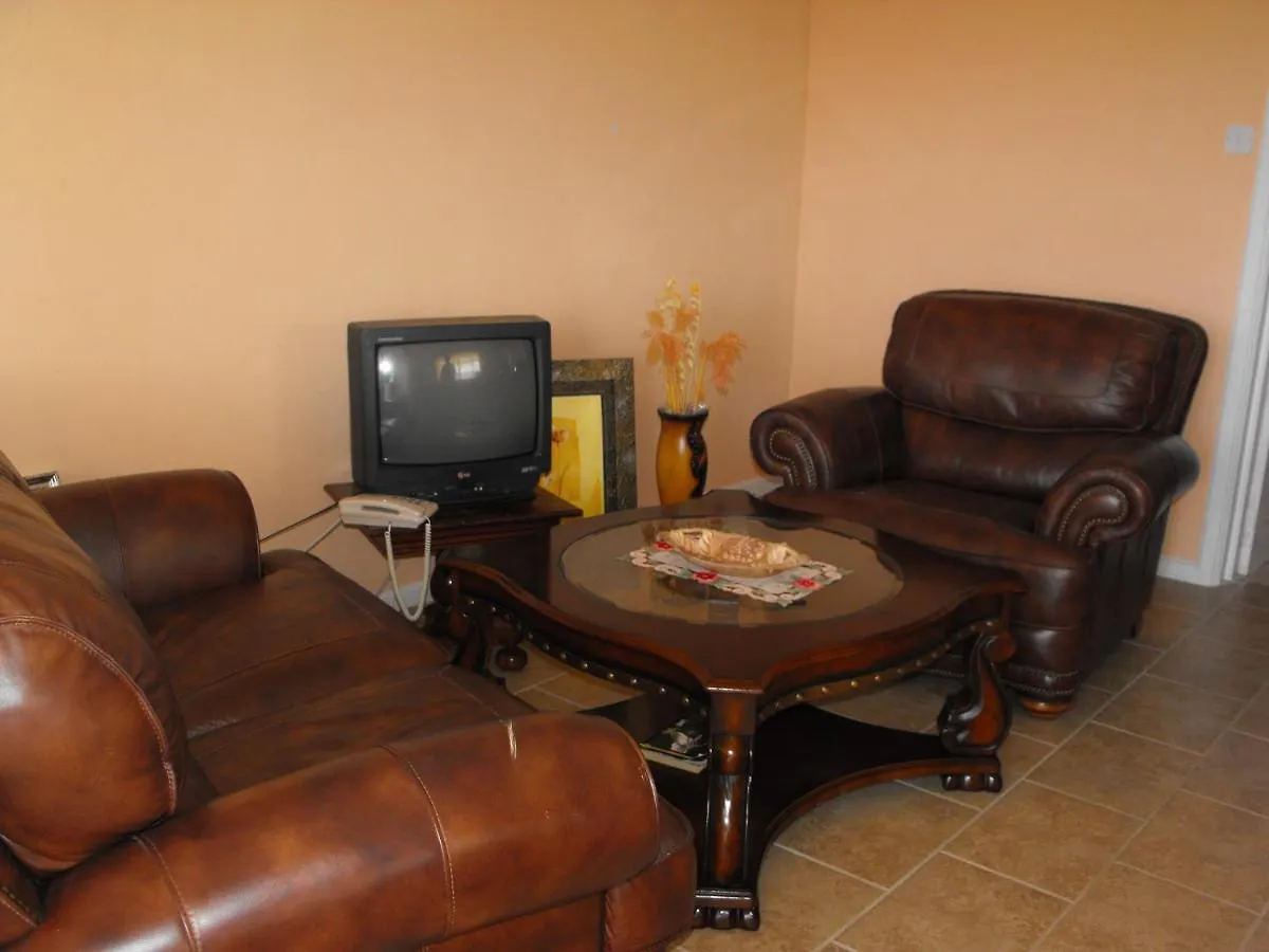 Belle View Apartment Villa- Lilac Laborie